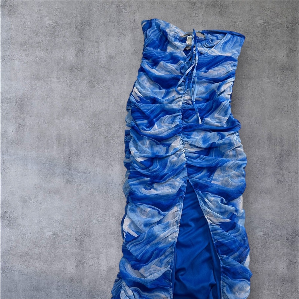 Blue Marble Print Ruched Strapless Maxi Dress